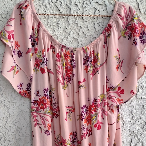 TERRA SKY - Pink Floral - Elastic Neckline  - Double Ruffle Sleeve  - Size XXL - Picture 1 of 6